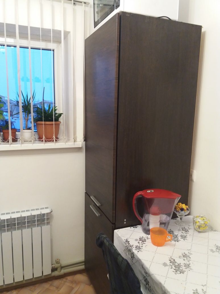 Продается кухонный гарнитур"Орхидея".