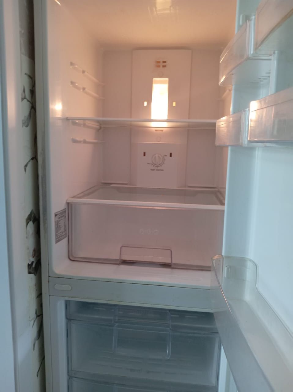 Продам холодильник
