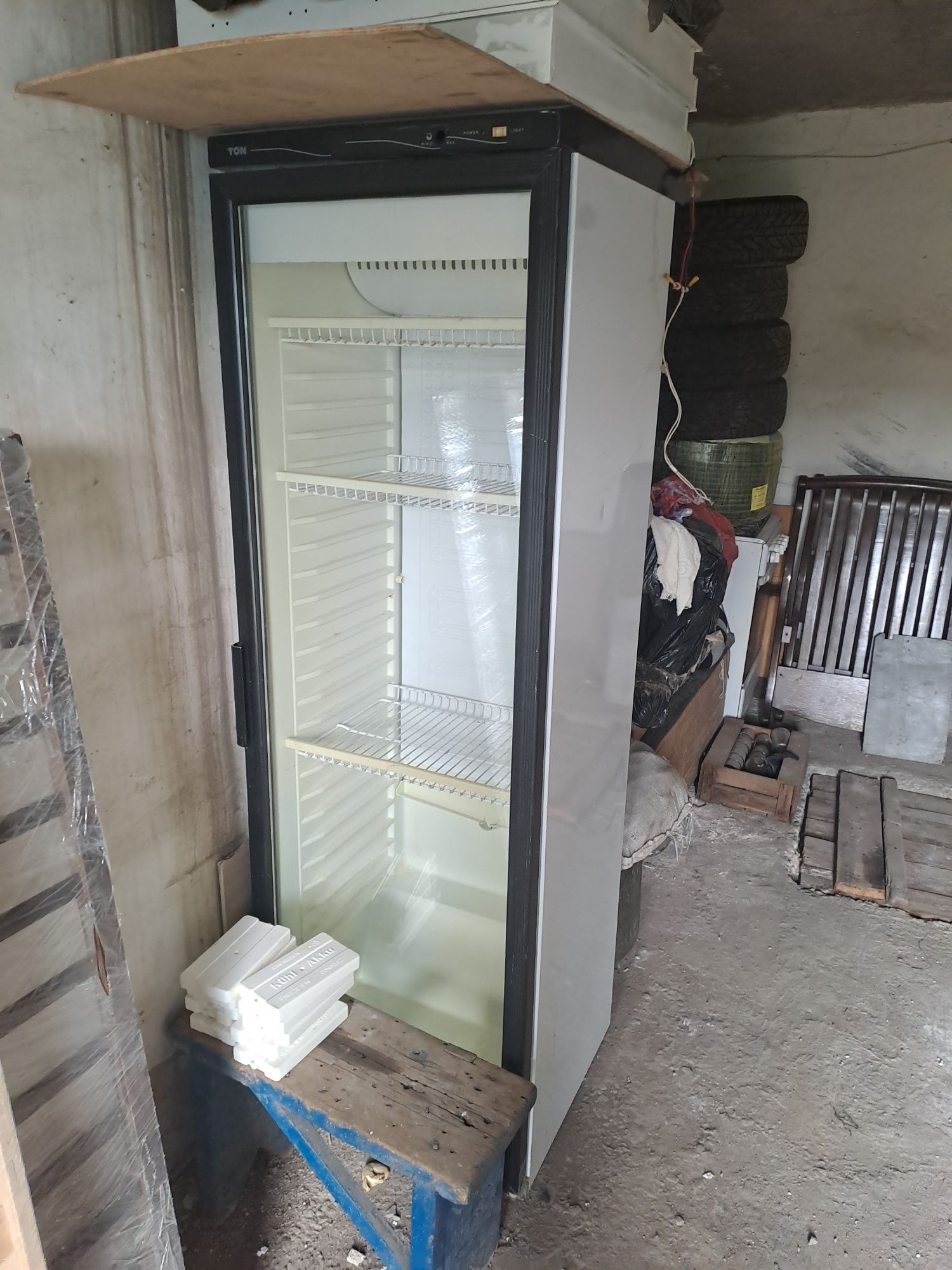 Продам холодильник