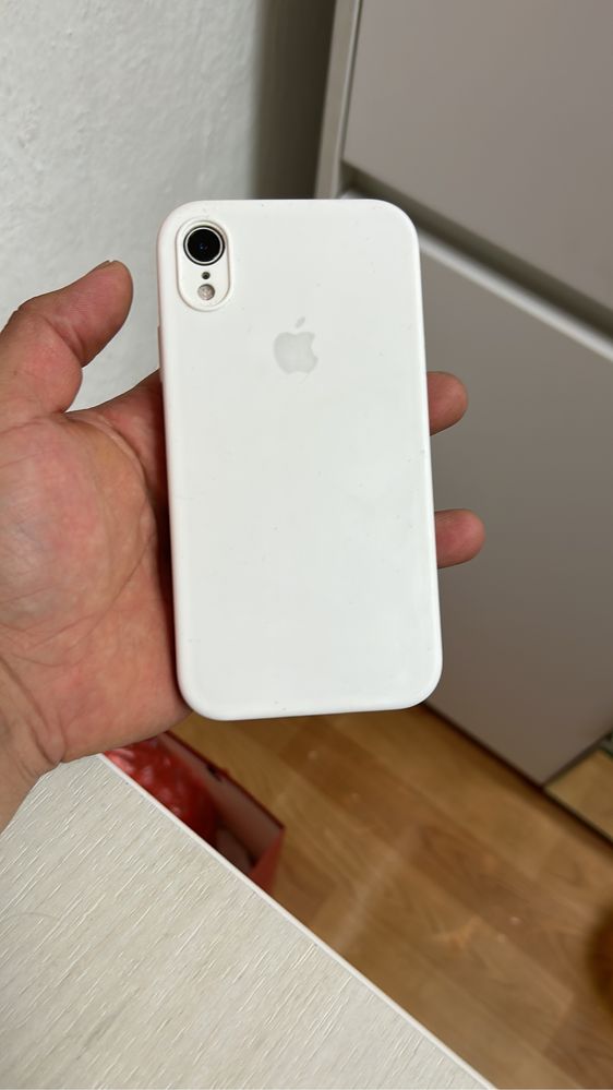 Продам айфон XR