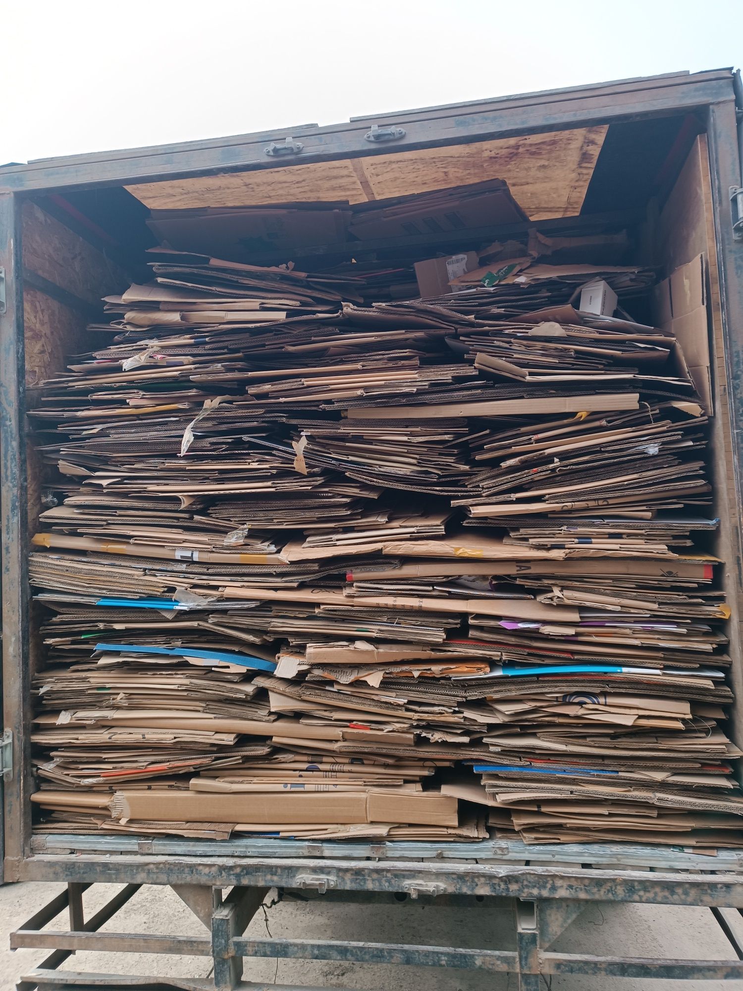 Прием ПВД ПНД ПВХ Целлофан Пластиковый окна труба чёрный с полосками