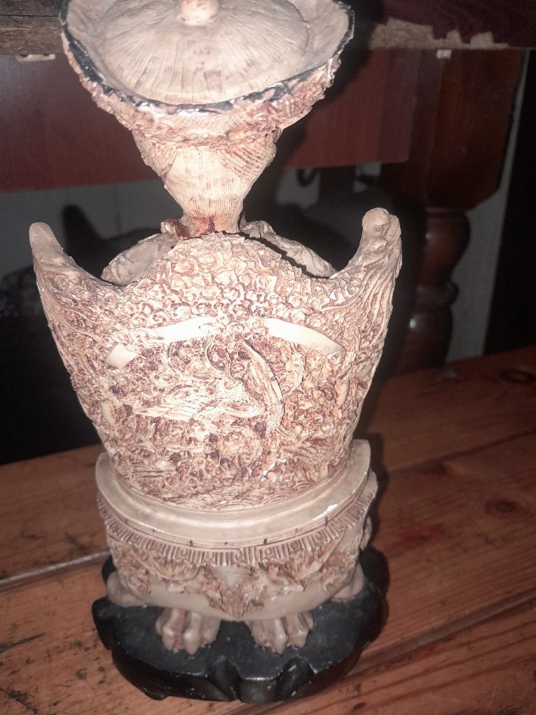 Продам старинная китайская статуэтка