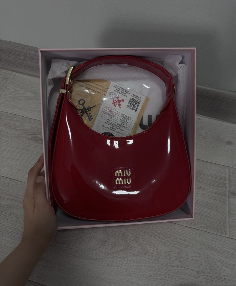 Сумка miumiu , сумочка миумиу