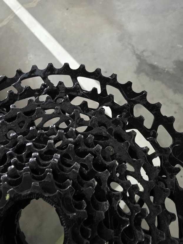 Продам кассету SRAM Eagle (11/50)