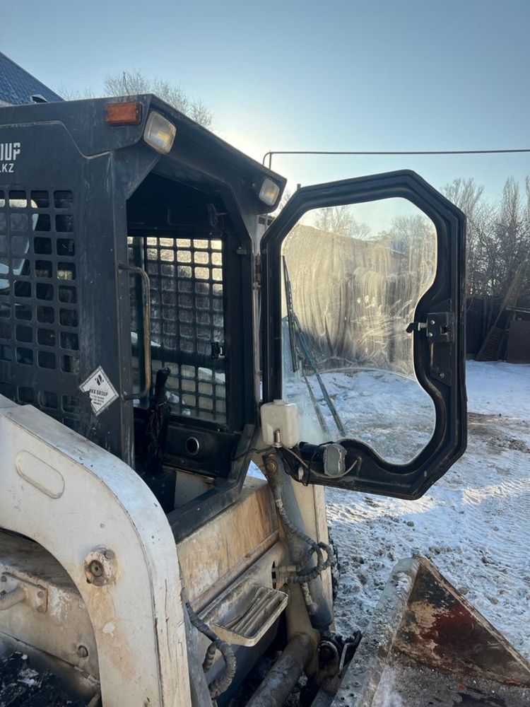 Аренда и услуги  мини погрузчика Bobcat бобкат мултик векан