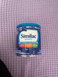Similac Advance* молочная смесь в порошке с железом, ДГК и лютеином.