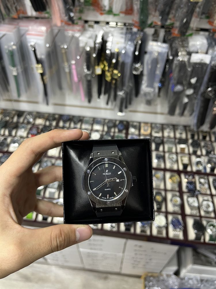 Hublot часы мужские