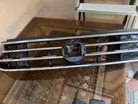 Передняя решётка Volkswagen Tiguan 2021