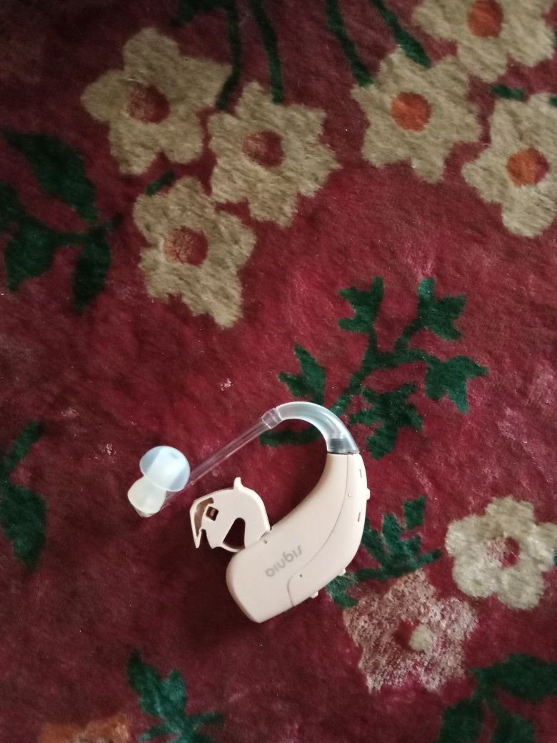Слуховой апарат б/у