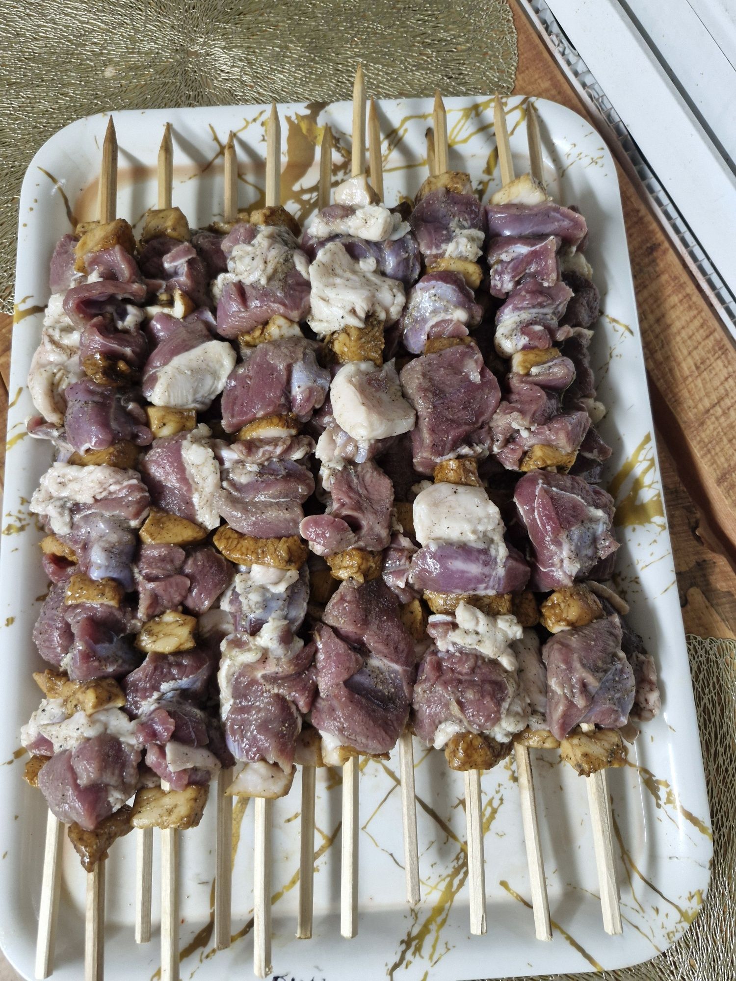 Продаём готовый и маринованный шашлык.