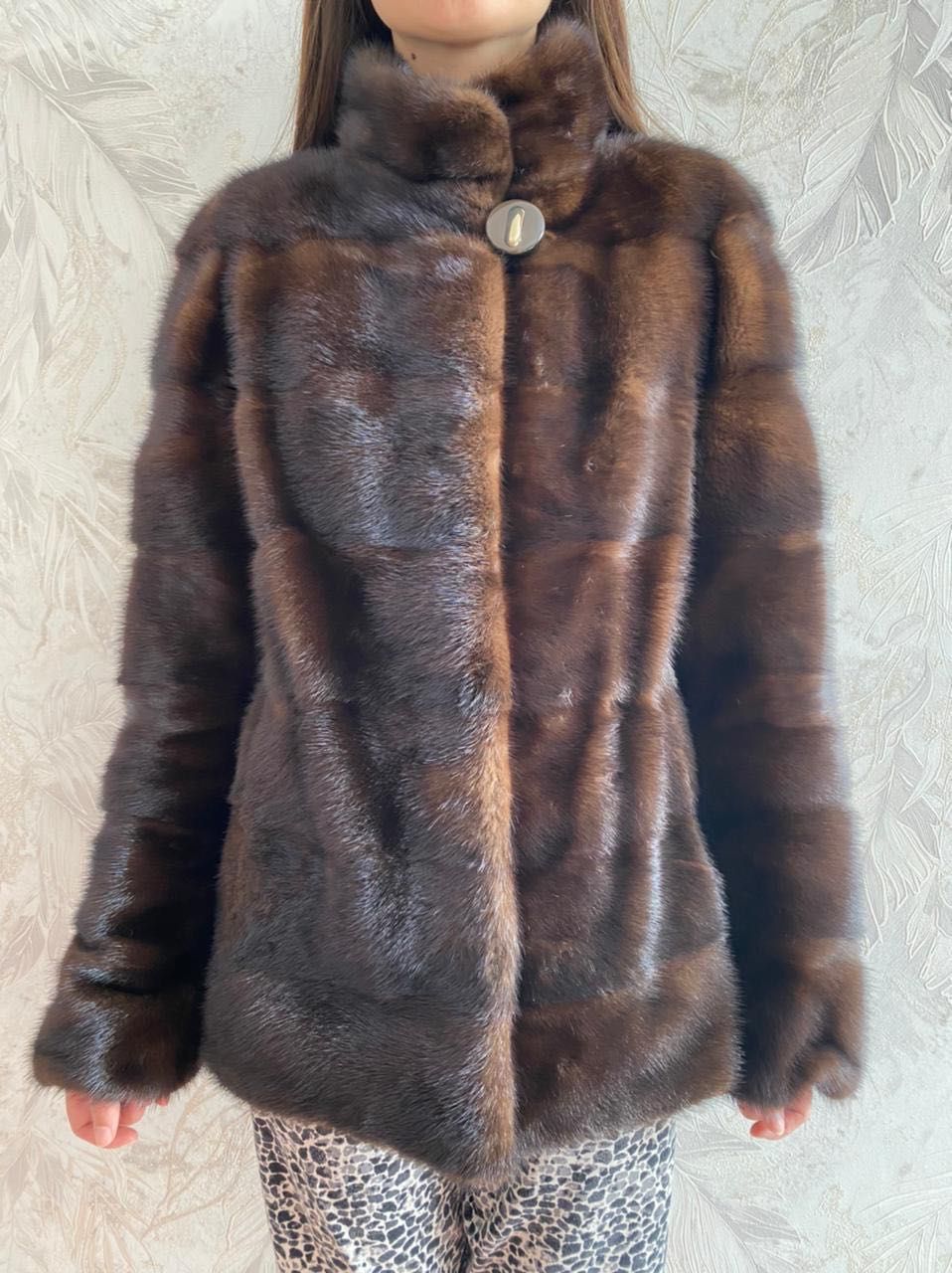 Продам норковую шубу