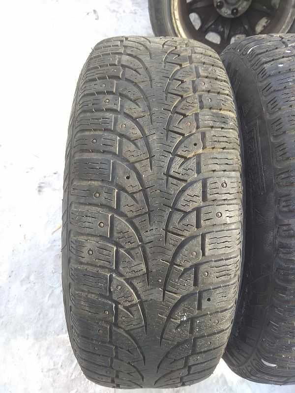 Шины 215/55 R16 - "Pirelli Winter Carving Edge" (Германия), зимние.