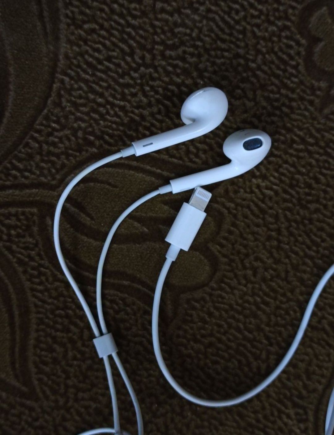 Наушники для iPhone
