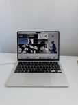 Macbook Air M3 2024
