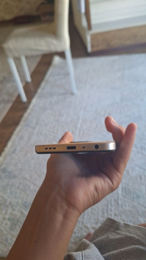 Oppo a77s каробка есть