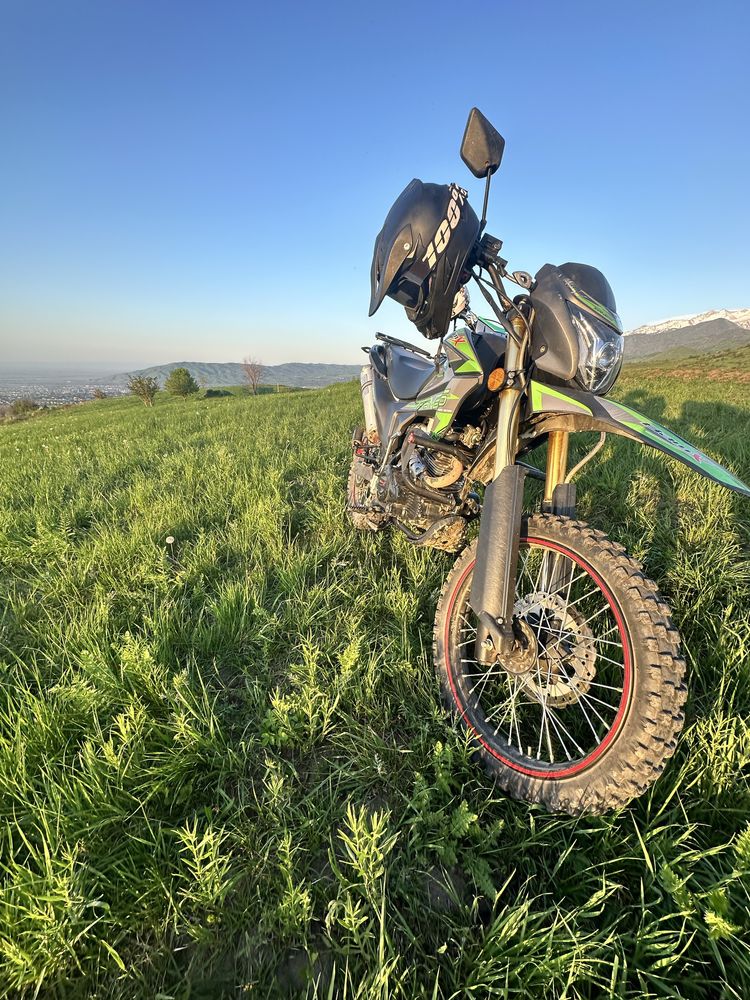 Продам эндуро Bamx 300 кубиков 5ти ступка механика