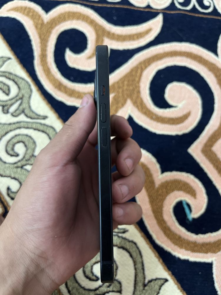 Айфон 15 черный цвет Apple 15
