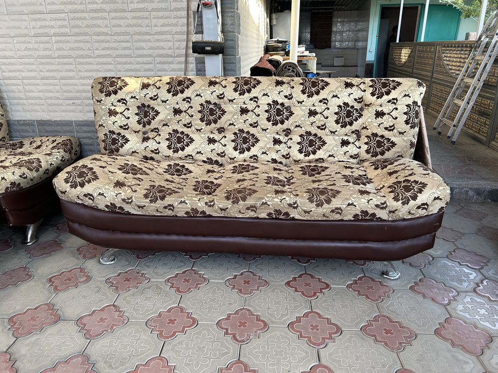 продам диван и два кресла