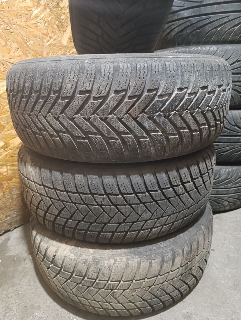 Диски л.п R16 с резиной на Ауди 5*112