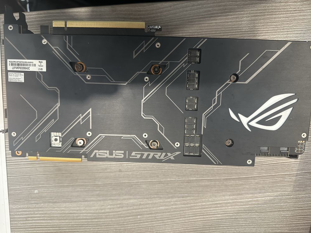 Rtx 2070 super asus rog strix