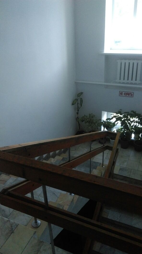 Сдам в аренду офисное помещение! Ул. Бакинска 1/1 . На 2-м этаже! 3200