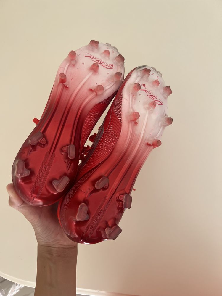 Продам бутсы Adidas F50