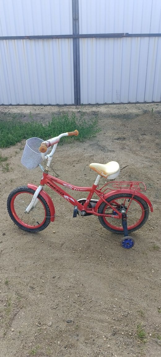 Продам велосипед. Размер колес 16