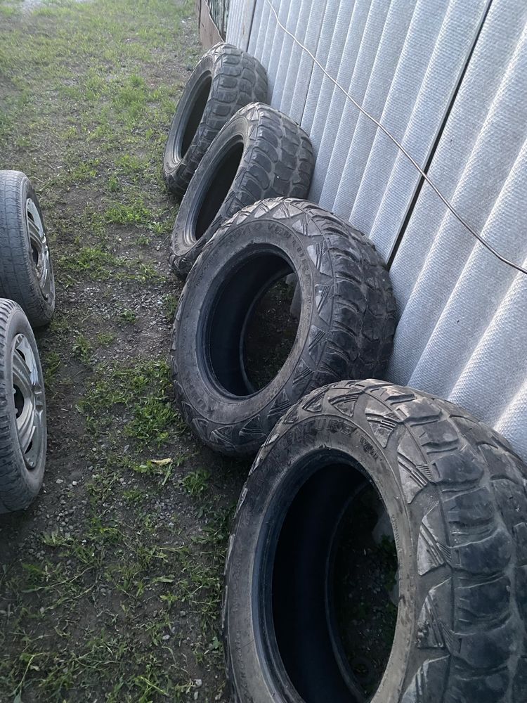 Продам балонны стояли на паджеро спорт