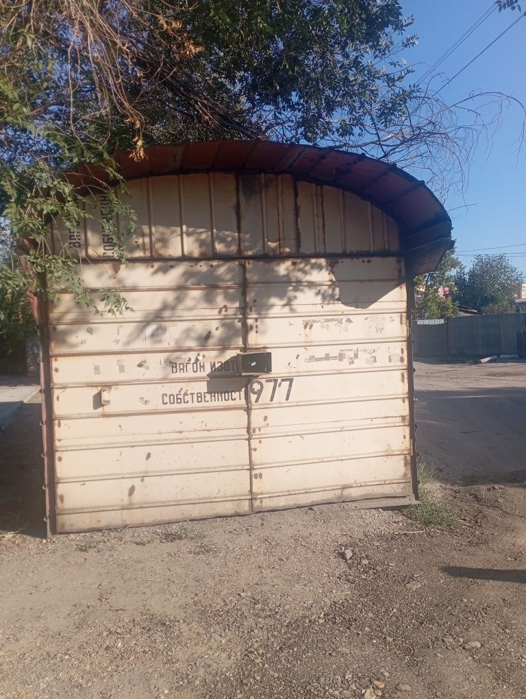 Прсрочно продам утеплённый гараж (рефрежераторотор)⁰ по улице Засядко