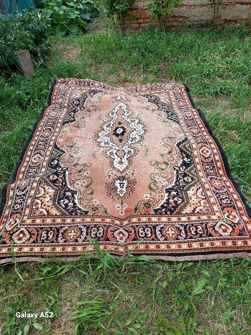 Продам паласы в количестве  2 шт.