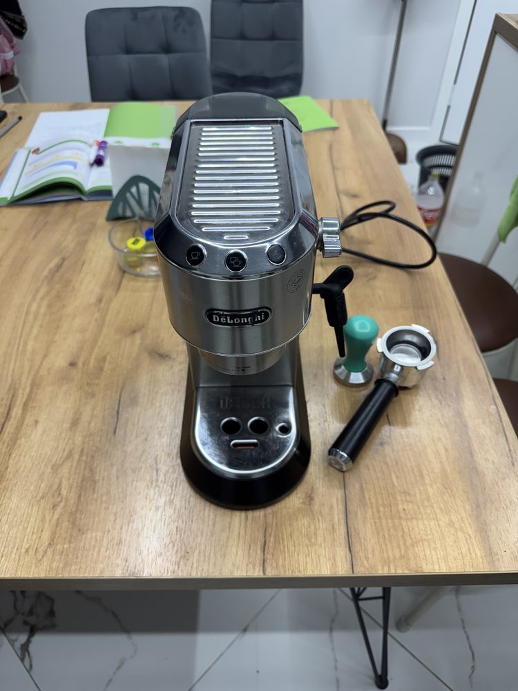Кофемашина delonghi ec685