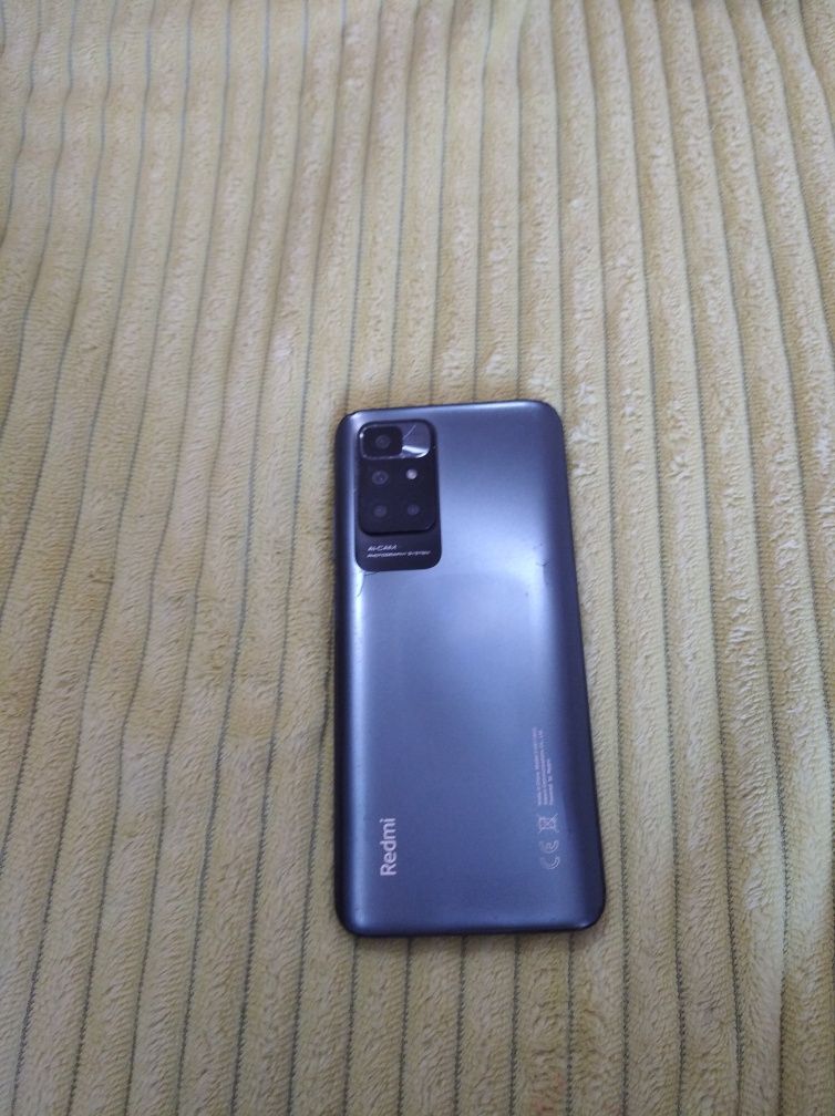 Продам Xiaomi Redmi  10 в хорошем состояние