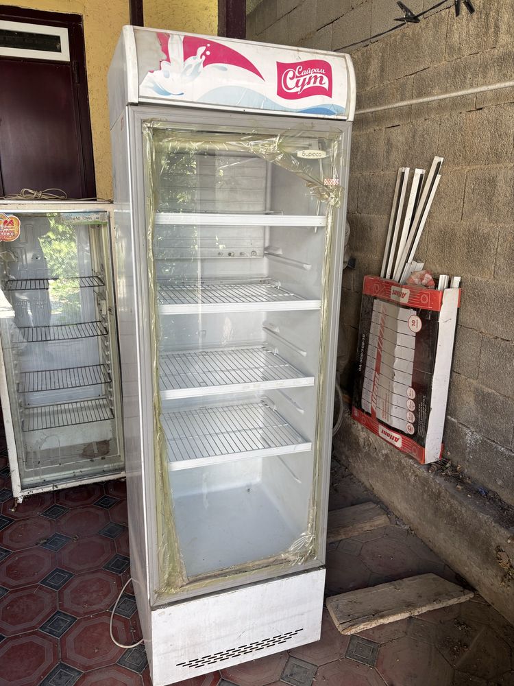 Продам ветринвй холодильник