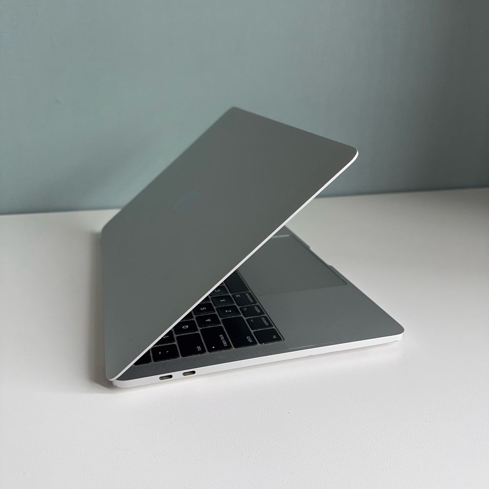Macbook Pro 2017 TouchBar 512 Gb