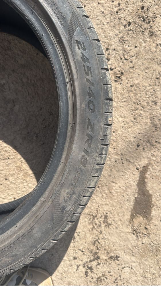 Продам резину (шину) 245/40 ZR18