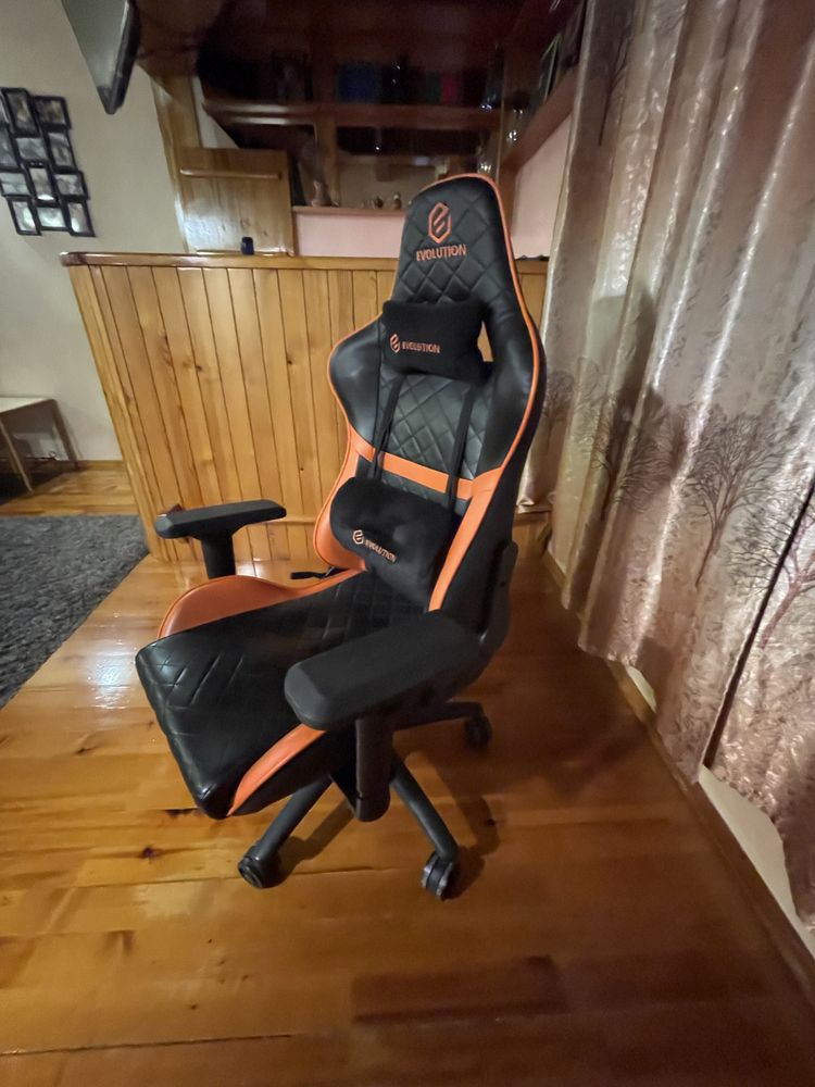 Игровое кресло Evolution Delta