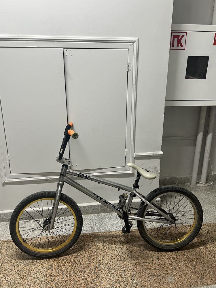 Продам bmx 2020 года zig zag основа