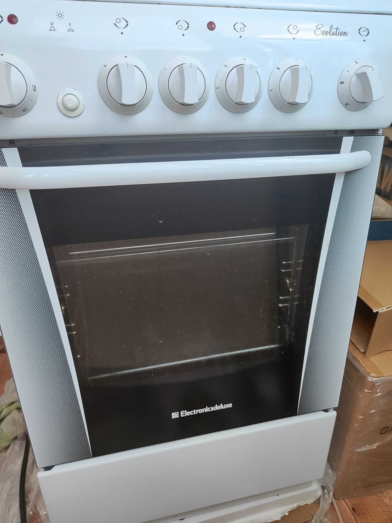 Продам электрическую плиту