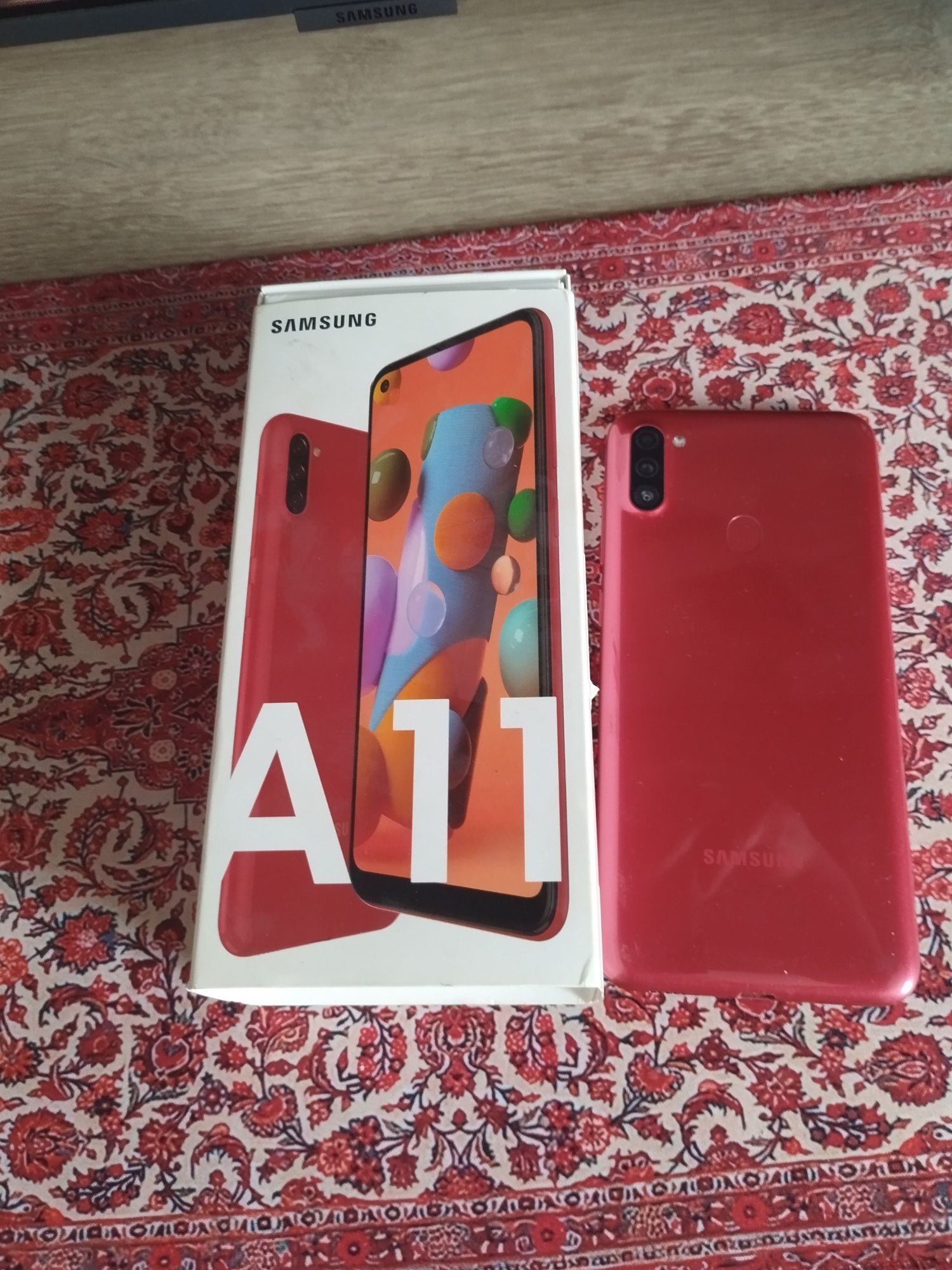 SAMSUNG A 11 продам срочно