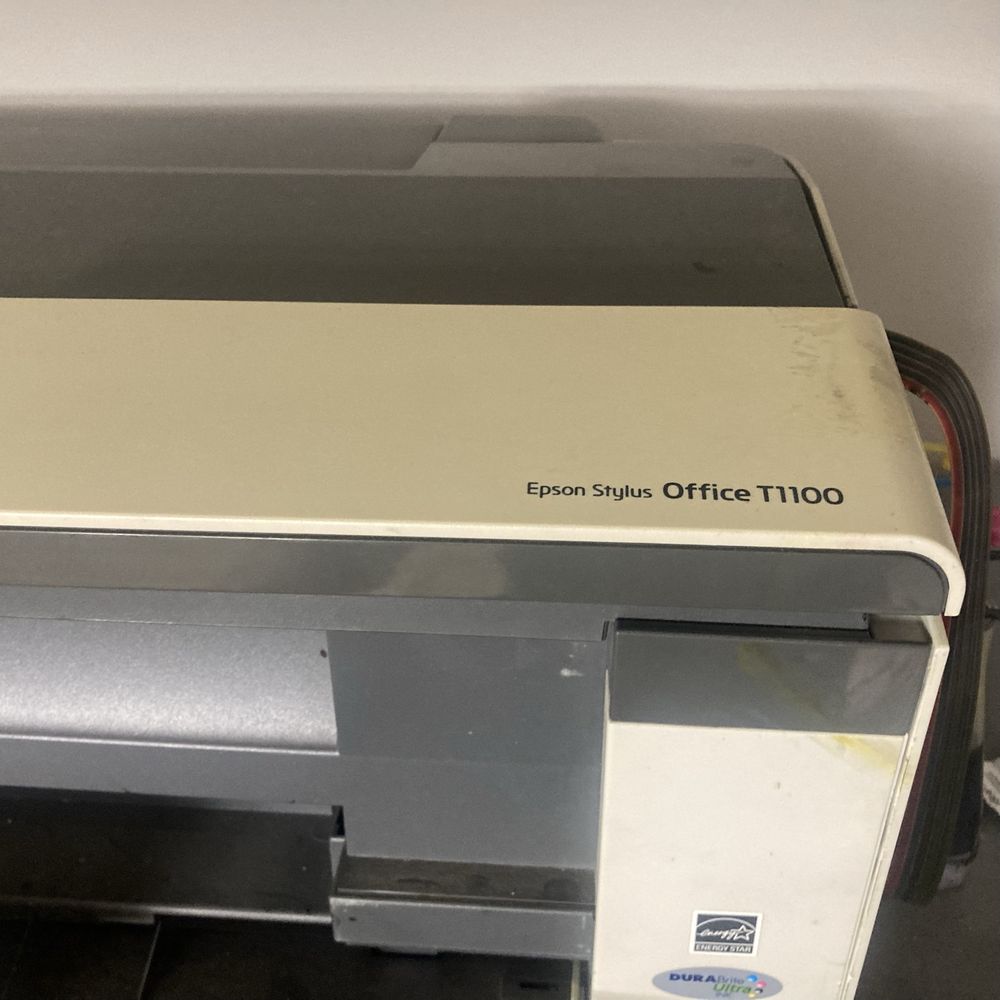 Продам принтер Epson T1100