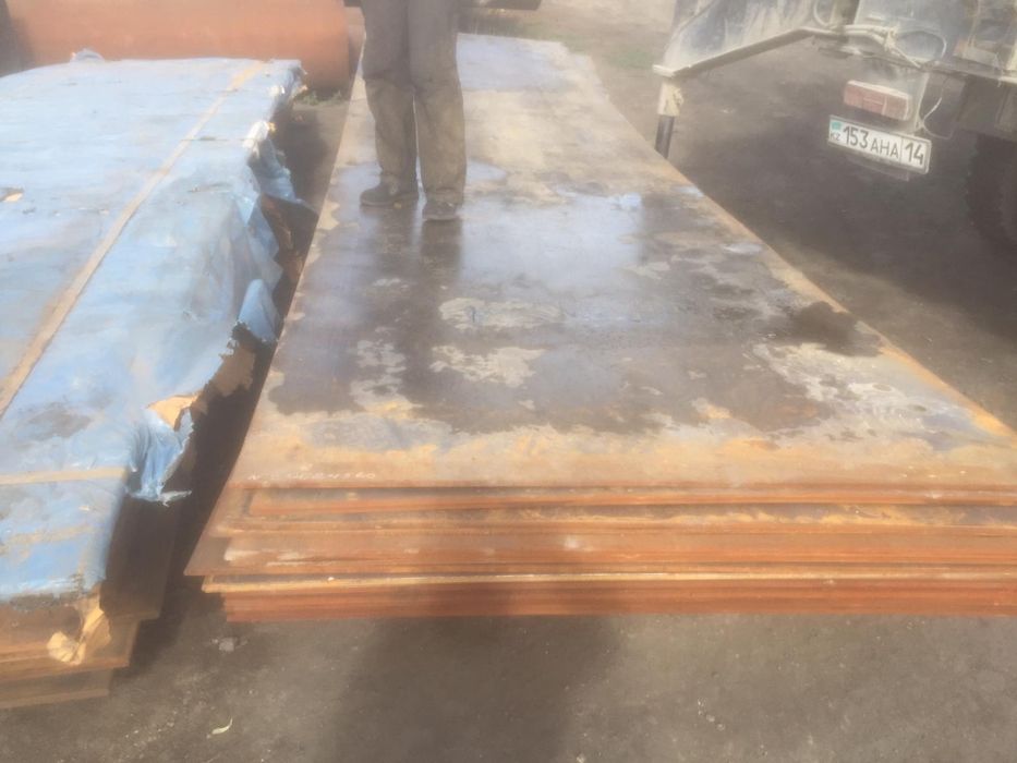 Продам металл все ассартименты есть арматура уголник листы,