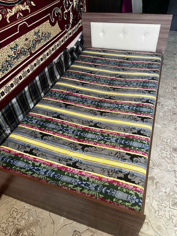 кровать полуторка