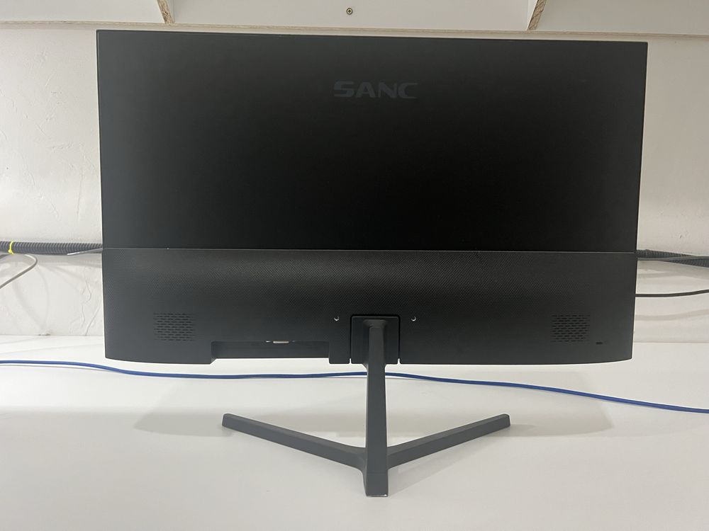 Монитор 23,8 Sanc M2453 в отличном состоянии