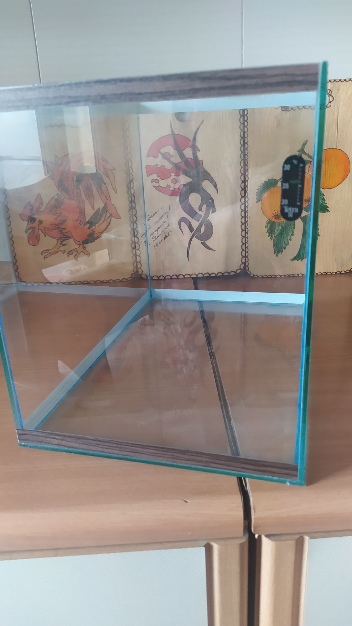 Продам аквариум 28 л