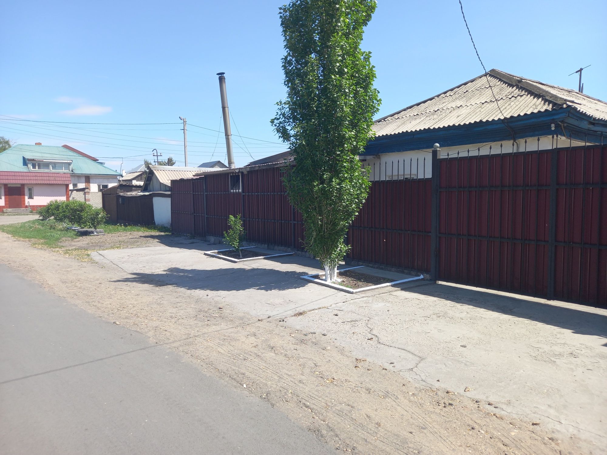 Дом в центре. Район ст.Спартака, развлекательный комплекс Миллениум