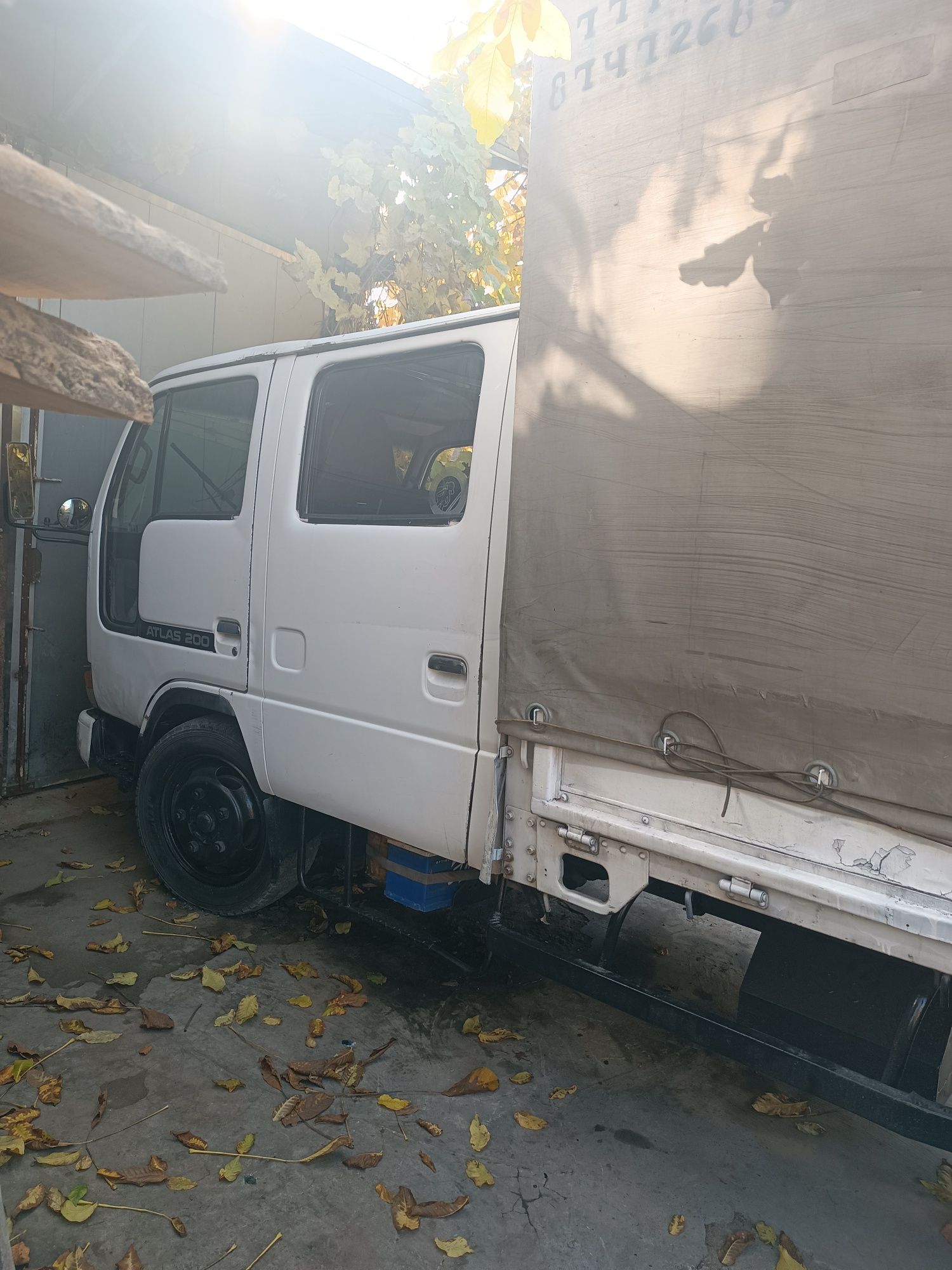 Продам Ниссан атлас