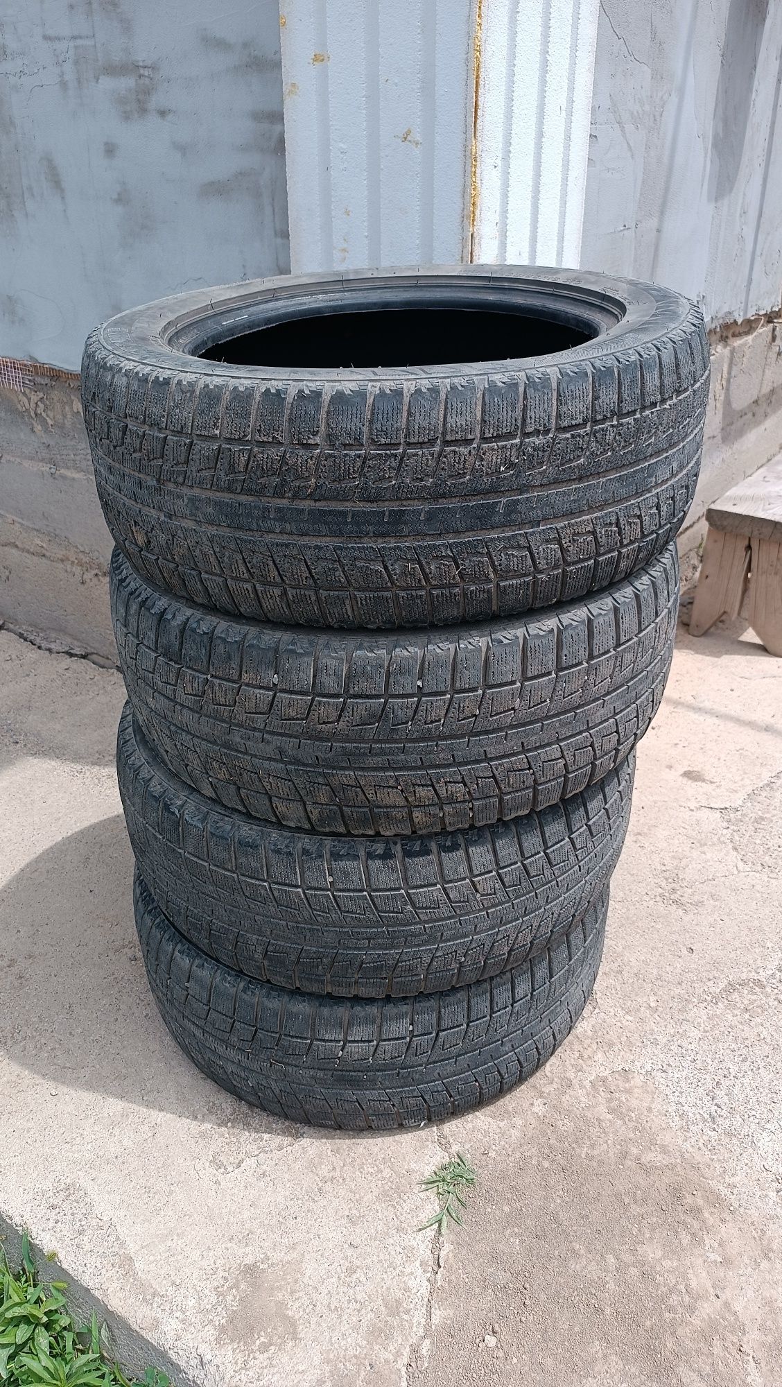 Продам зимняя резина R16