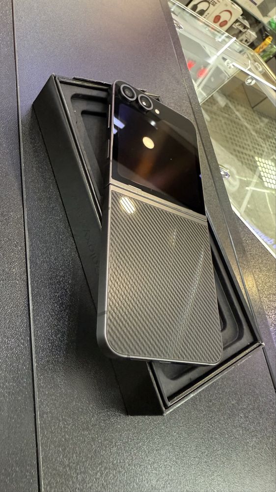 Samsung Z Flip 6 512GB Carbon