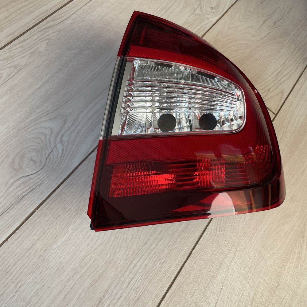 Фонарь задний правый шкода рапид skoda rapid