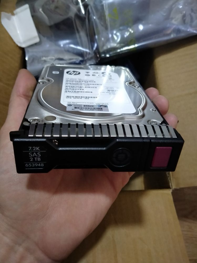 Продам жесткие диски по 2 Tb, 2 шт.